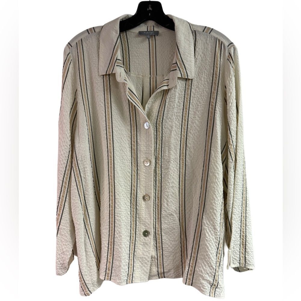 Habitat Crinkle Crepe Every Wear Button Down Top Size XL
